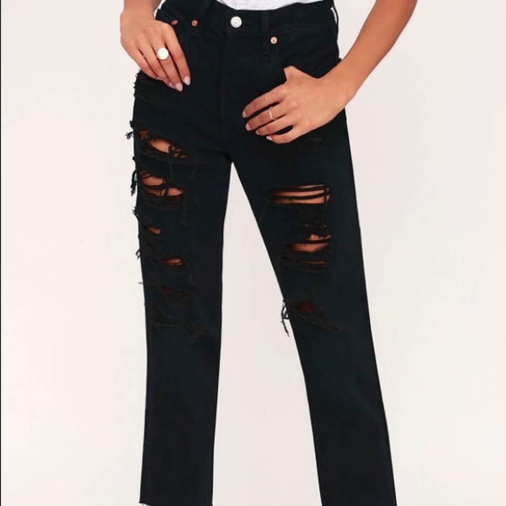 Levi 501 CROPPED BLACK DISTRESSED JEANS - Picture 3 of 4